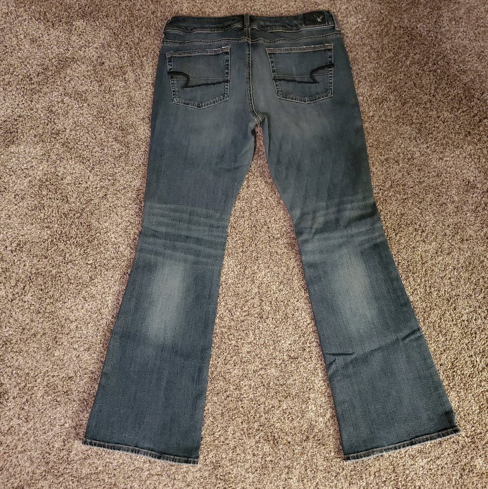AE kickboot jeans